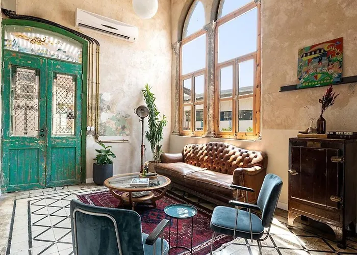 Vintage High Design Lofts -By Bookiz