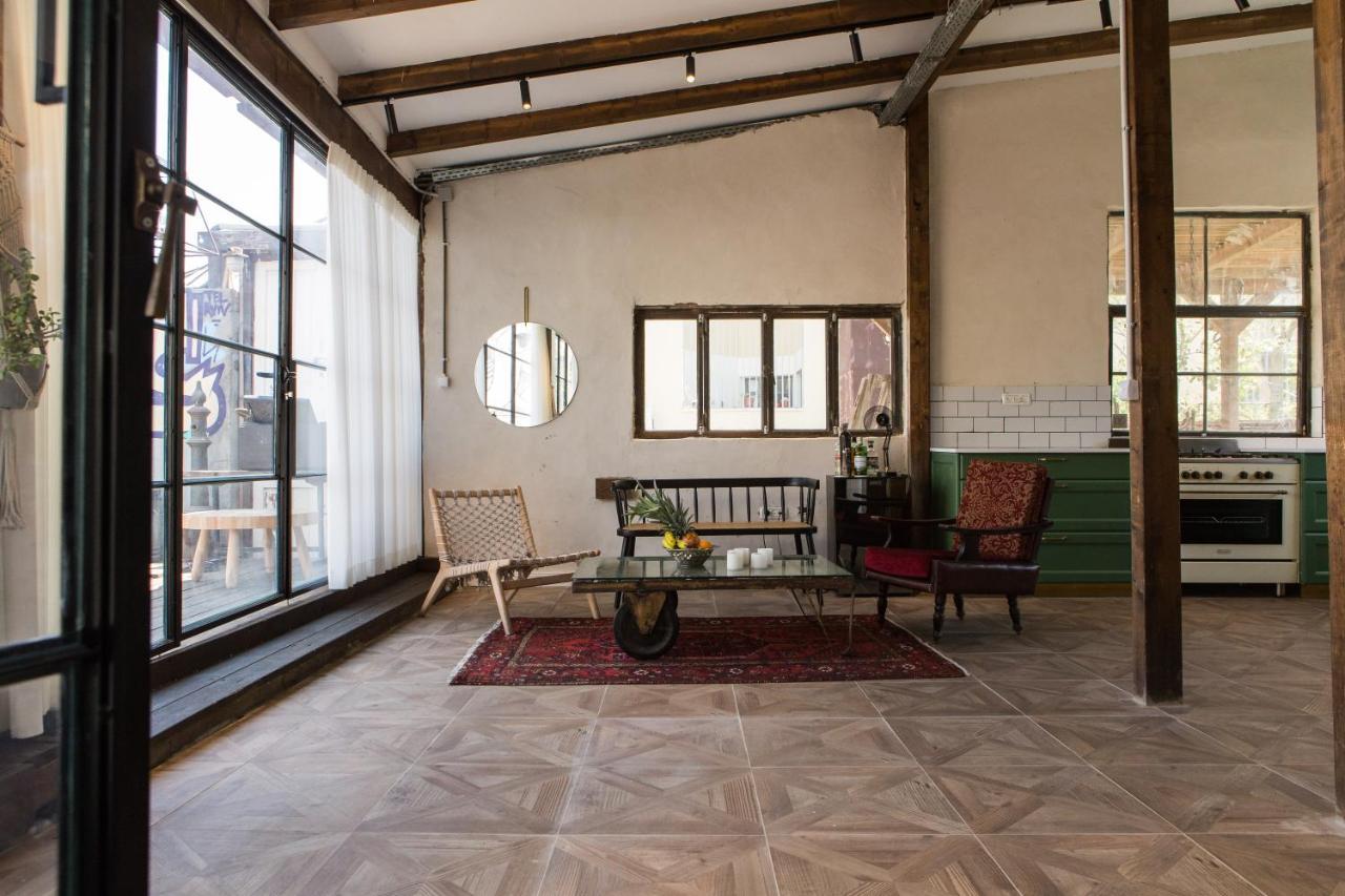 Vintage High Design Lofts -by Bookiz * Tel Aviv